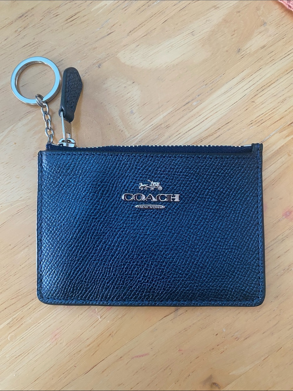 Coach small ID/key chain wallet NWOT cross grain
